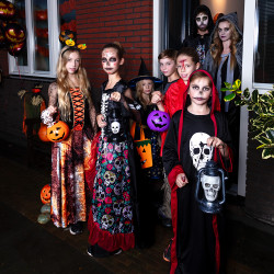 Kostým Elegantní čarodějnice 4-6 let